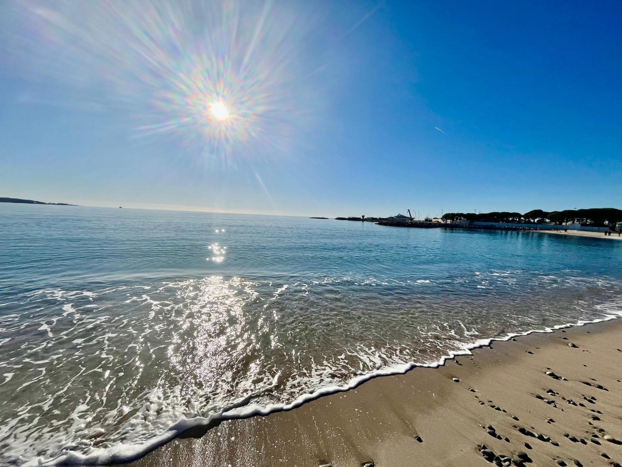 Climatise Face A Antibes, 3 Couchages, Parking, Proche Plages Et Commerces - Fr-1-789-3 Appartement *